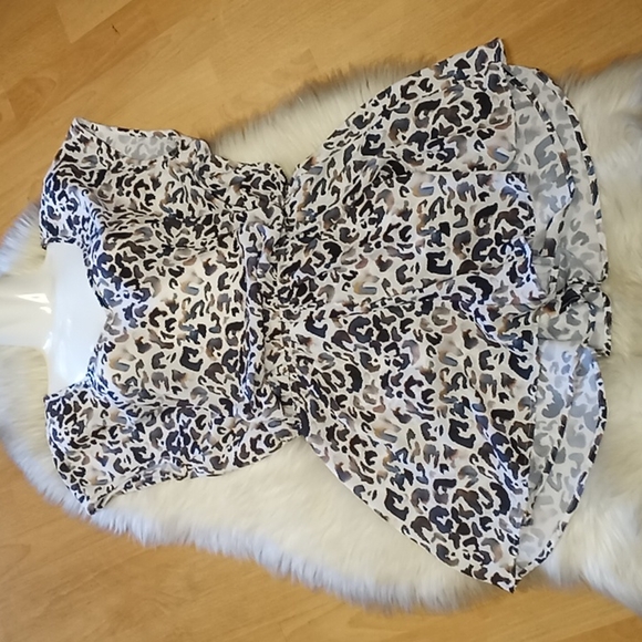Show Me Your Mumu Animal Print Romper - Picture 1 of 12